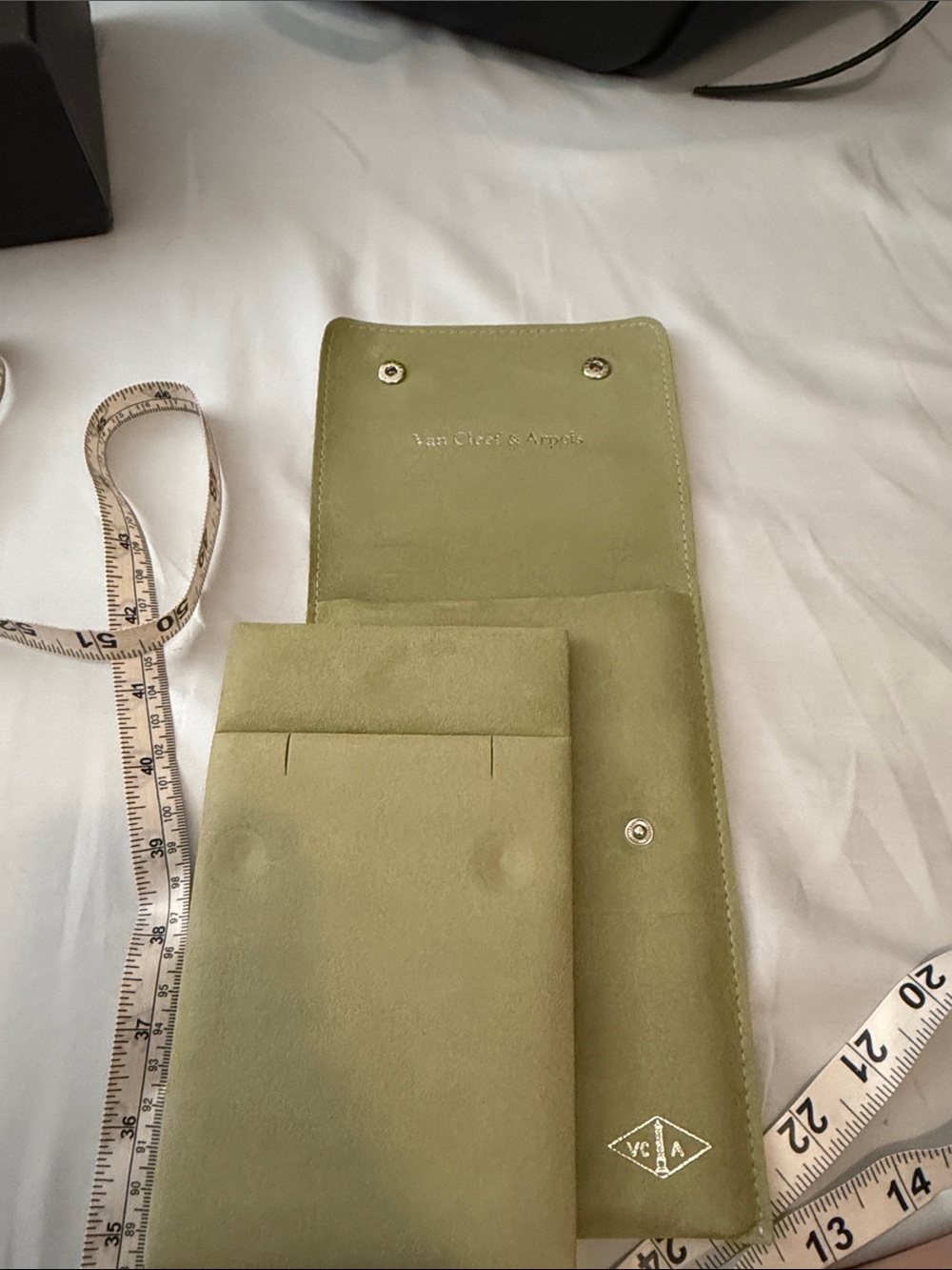 Van cleef bracelet travel pouch - Picture 3 of 3